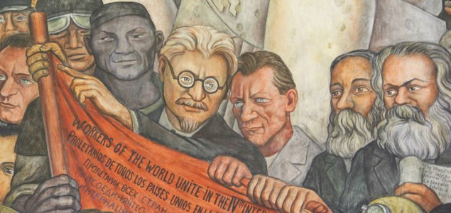 Il s'agit d'un extrait du tableau du peintre Diego Rivera intitulé "El hombre controlador del universo" (1934). On voit  la figure de Léon Trotsky entouré des travailleurs qui tiennent une bannière rouge à l'occasion de la célébration de la IV Internationale.