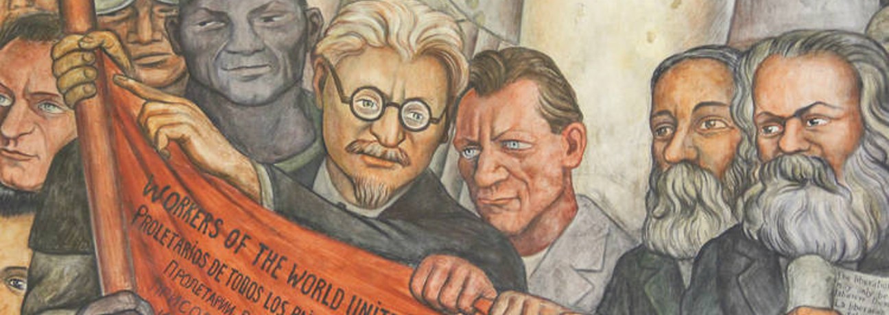 Il s'agit d'un extrait du tableau du peintre Diego Rivera intitulé "El hombre controlador del universo" (1934). On voit  la figure de Léon Trotsky entouré des travailleurs qui tiennent une bannière rouge à l'occasion de la célébration de la IV Internationale.